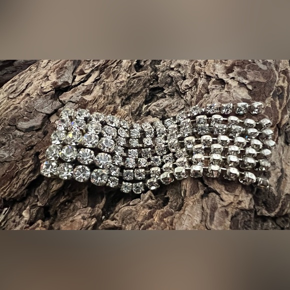 Diamante Rhinestone Clear Crystal Brooch Waterfall Square Costume 7 cm x 1.5 cms - Picture 3 of 7